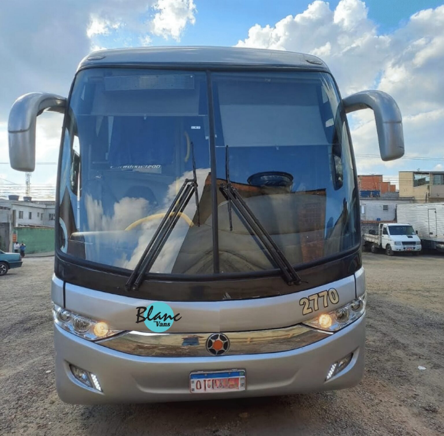 Frente de ônibus