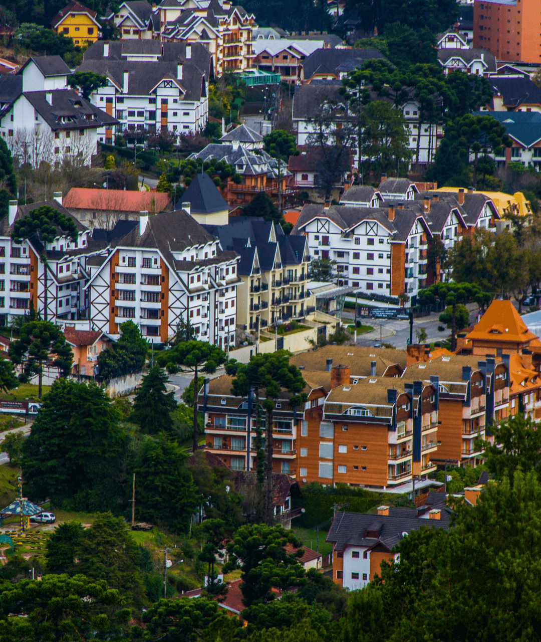 Vista aérea da cidade de Campos do Jordão SP