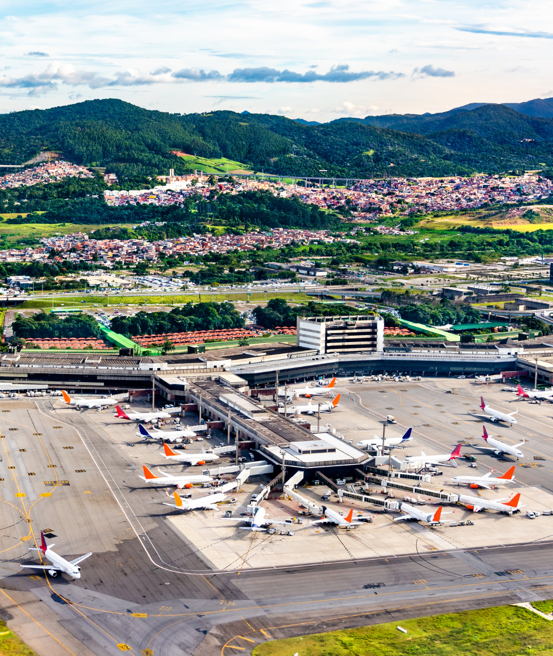 Vista aérea do Aeroporto Internacional de Guarulhos