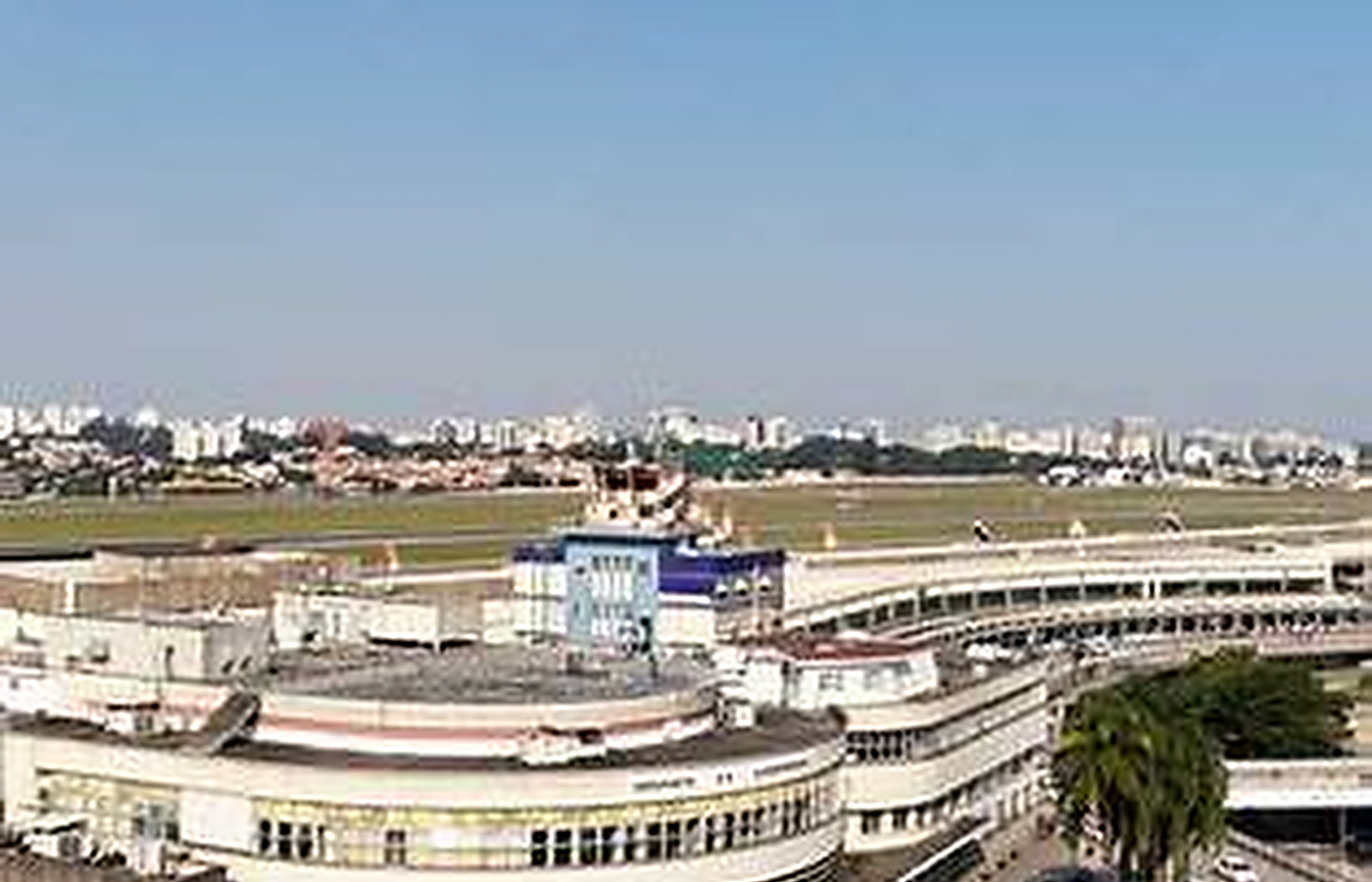 Pátio e terminal do Aeroporto de Congonhas